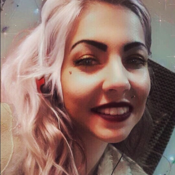 P.M🧸I’ve got the 🌎 at my fingertips. ‼️ - Picture 5 of 6